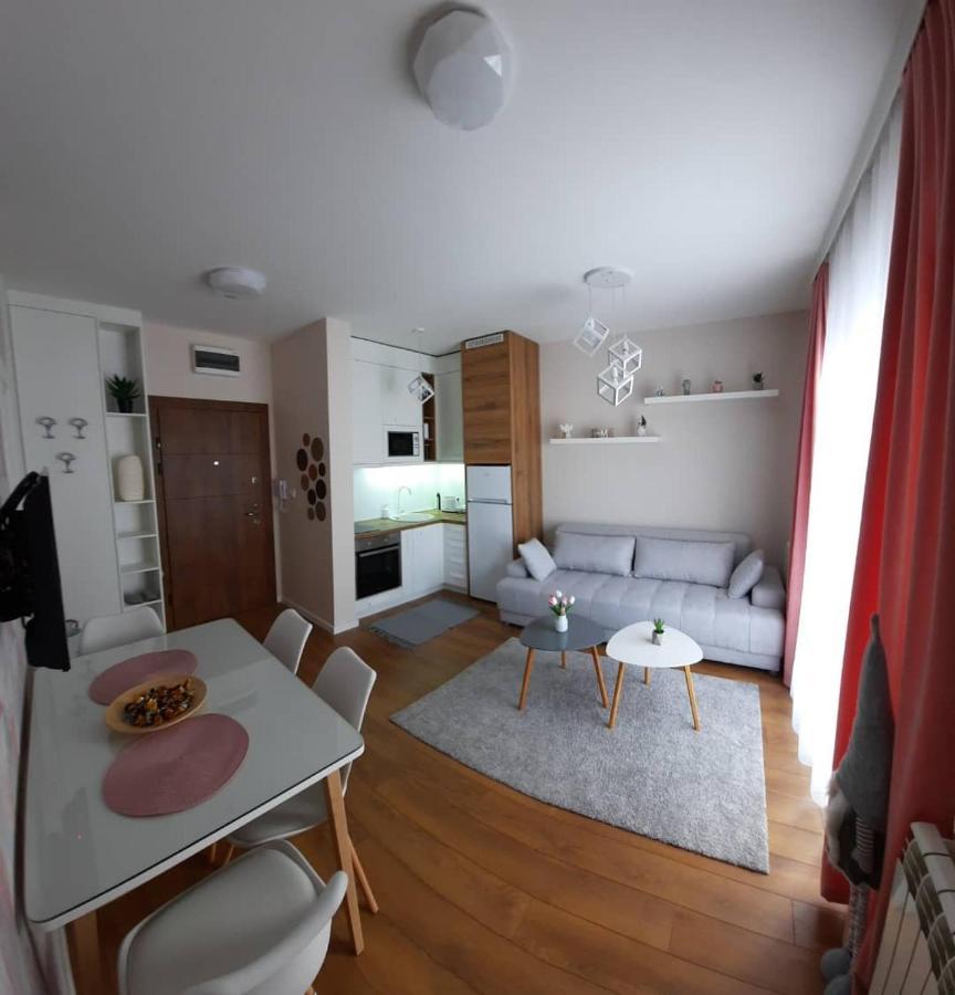 Apartman S ซลาตีบอร์ ภายนอก รูปภาพ