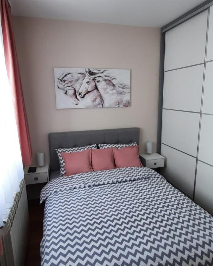 Apartman S ซลาตีบอร์ ภายนอก รูปภาพ